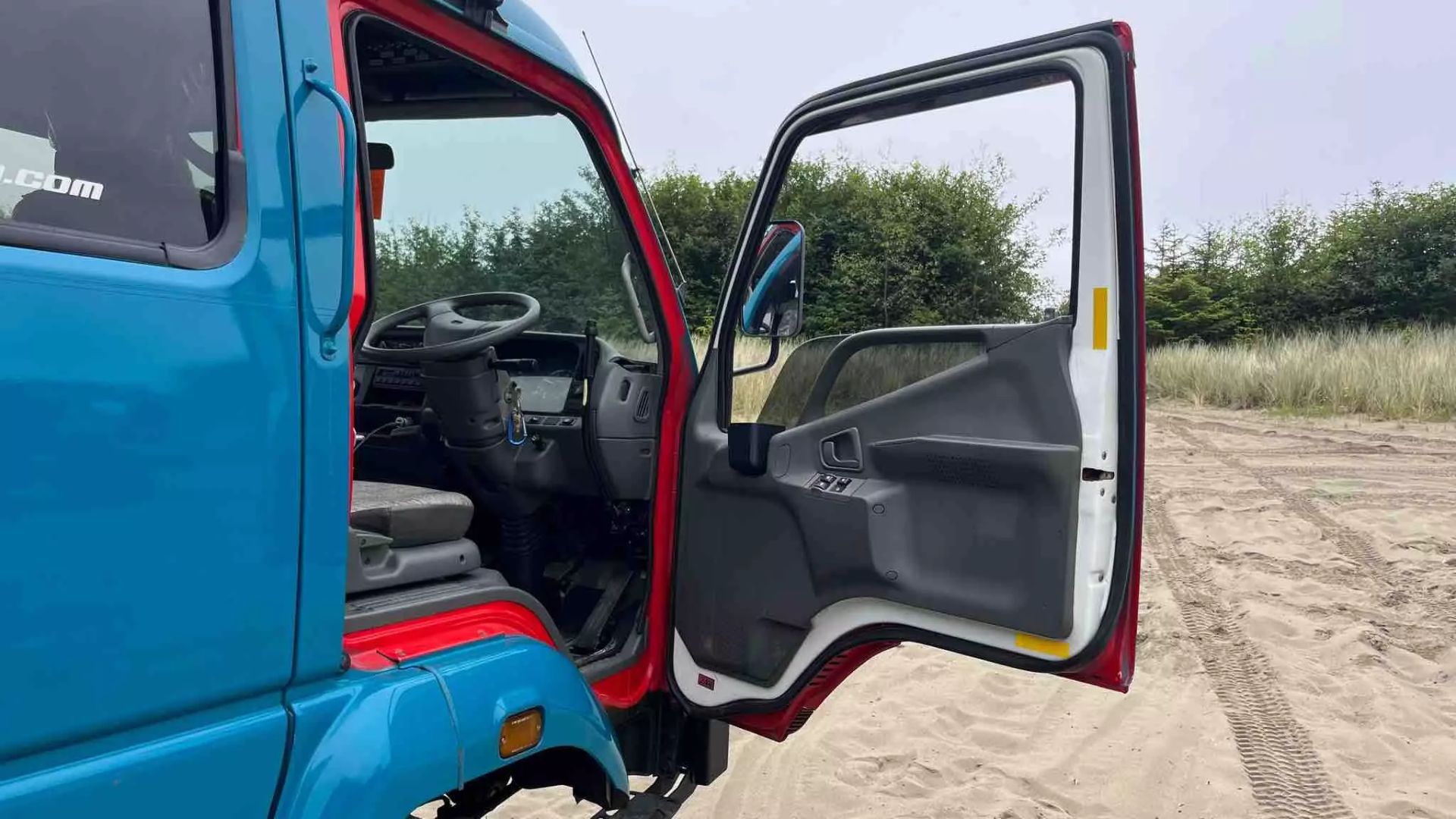 1995 MITSUBISHI CANTER DOKA-18