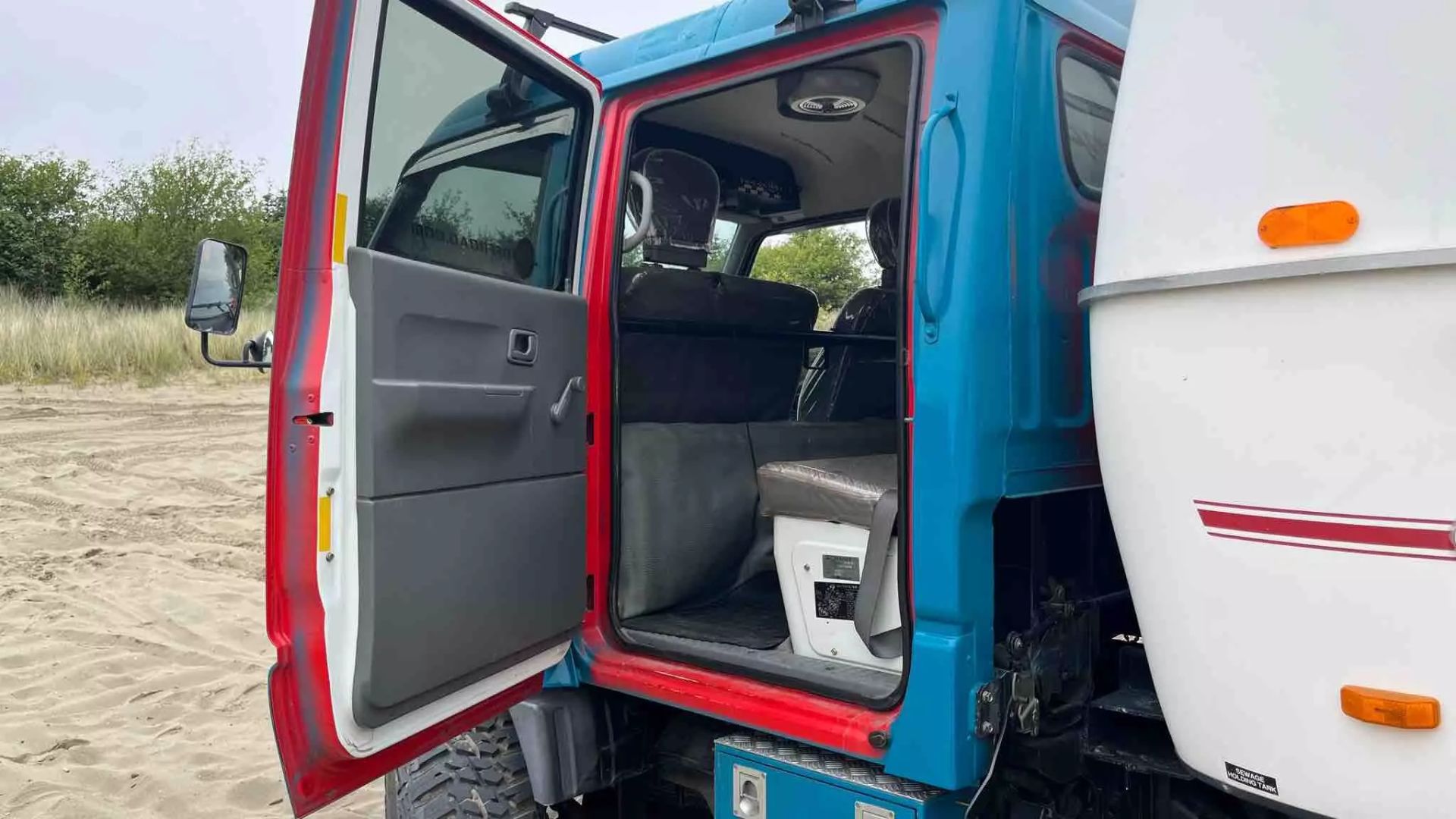 1995 MITSUBISHI CANTER DOKA-24