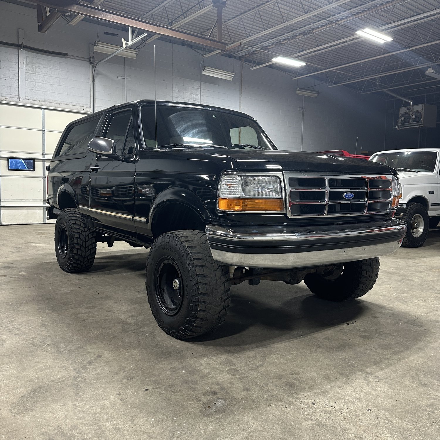 1995-ford-bronco-xlt-for-sale-elkhart-in-04