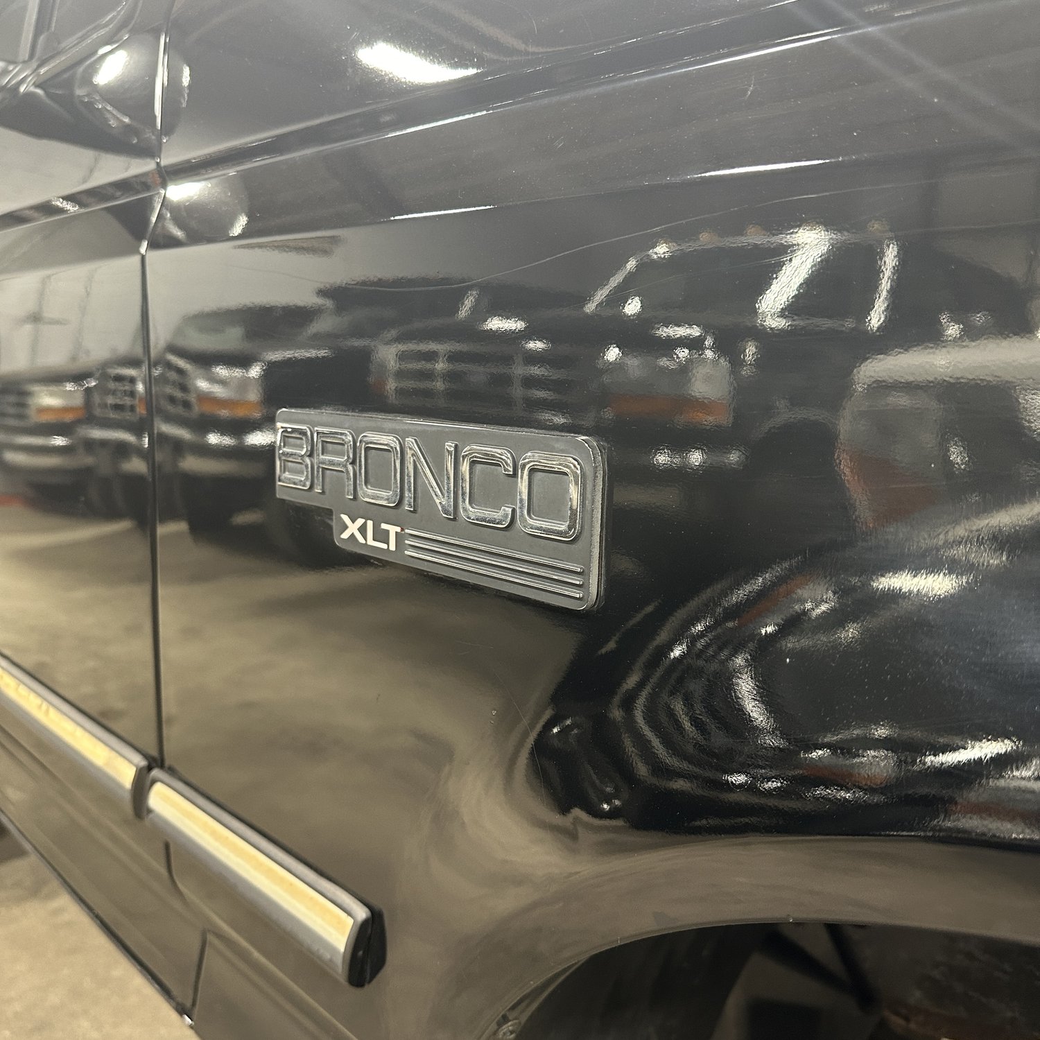 1995-ford-bronco-xlt-for-sale-elkhart-in-05