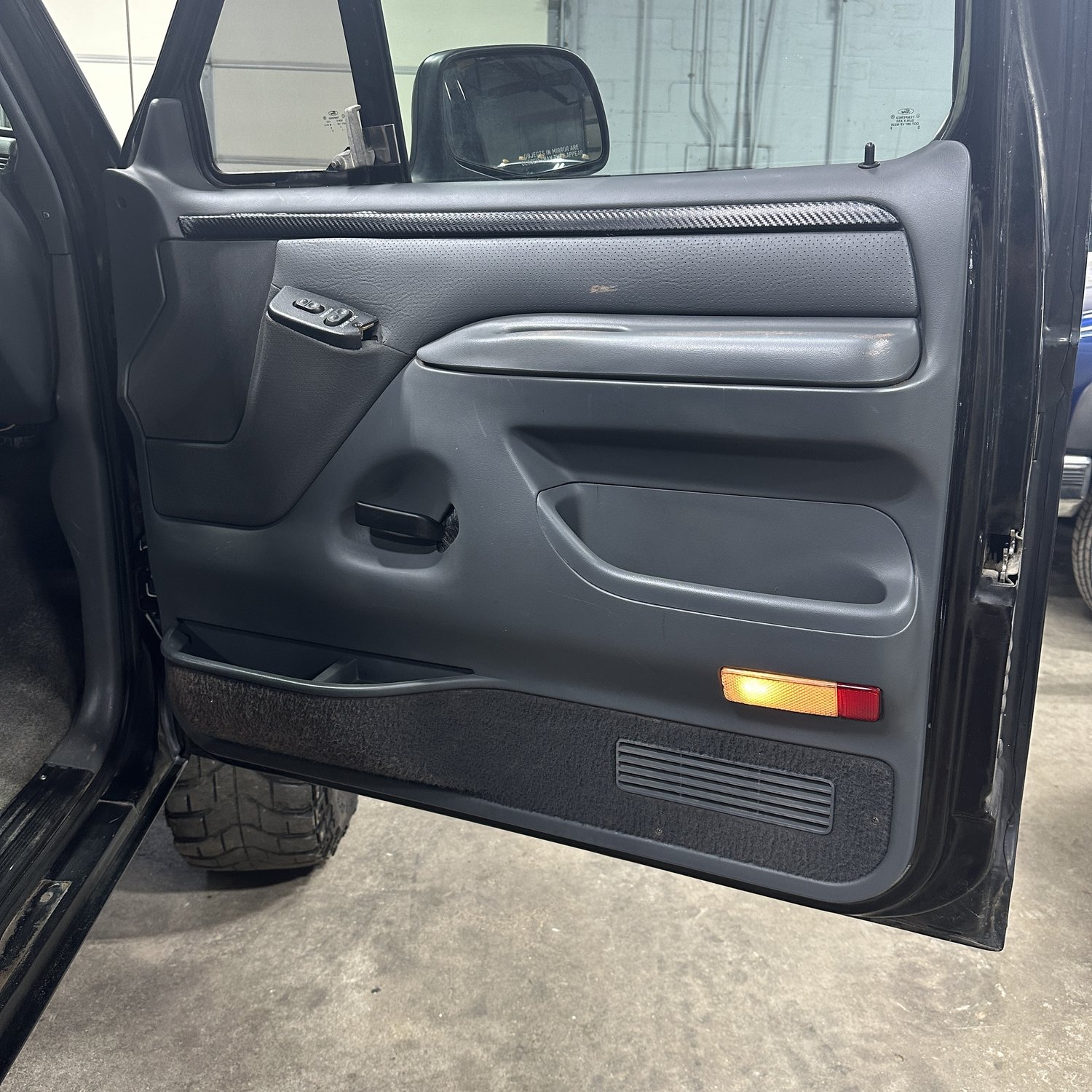 1995-ford-bronco-xlt-for-sale-elkhart-in-19