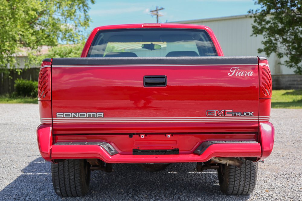 1995-gmc-sonoma-tiara-conversion-for-sale-15