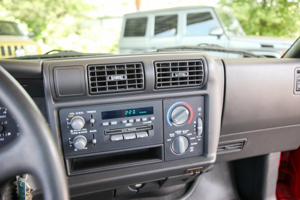 1995-gmc-sonoma-tiara-conversion-for-sale-37