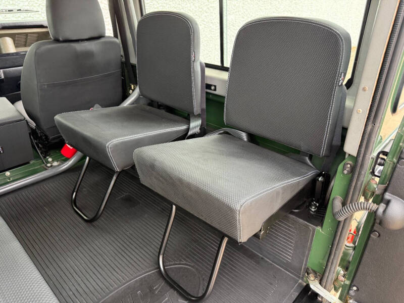 1995-land-rover-defender-90-3dr-4wd-suv (13)