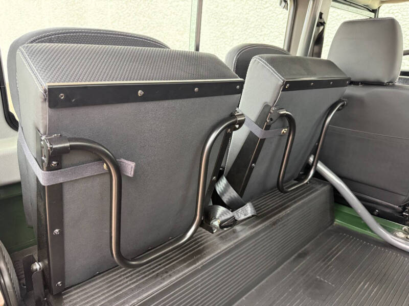 1995-land-rover-defender-90-3dr-4wd-suv (15)