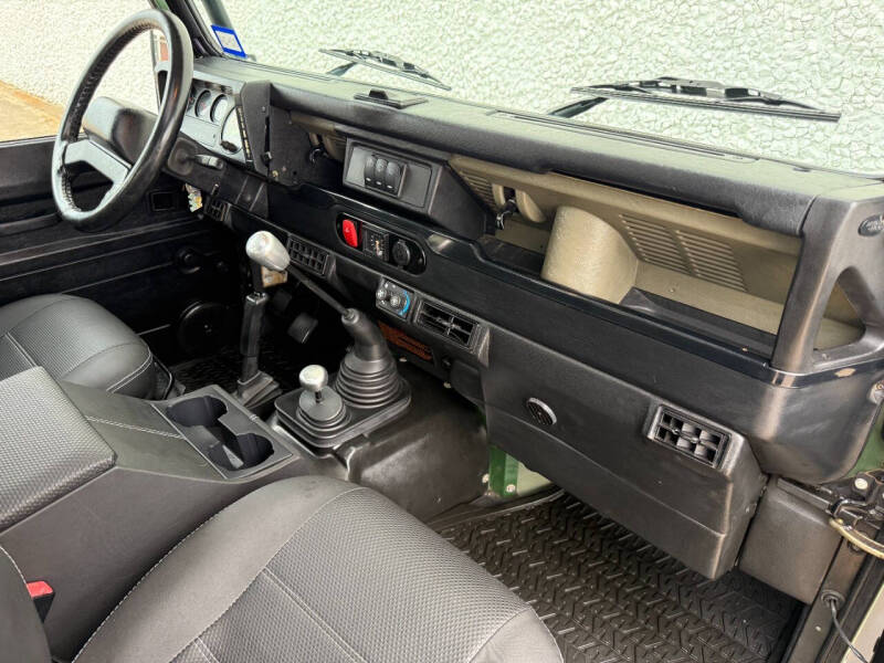 1995-land-rover-defender-90-3dr-4wd-suv (18)