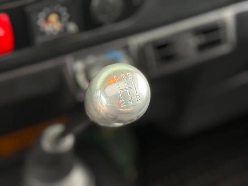 1995-land-rover-defender-90-3dr-4wd-suv (31)
