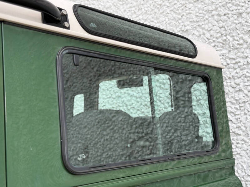 1995-land-rover-defender-90-3dr-4wd-suv (43)