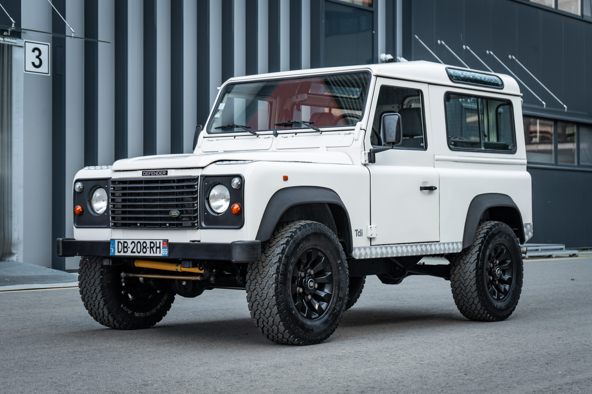 1995-land-rover-defender-90-for-sale-01