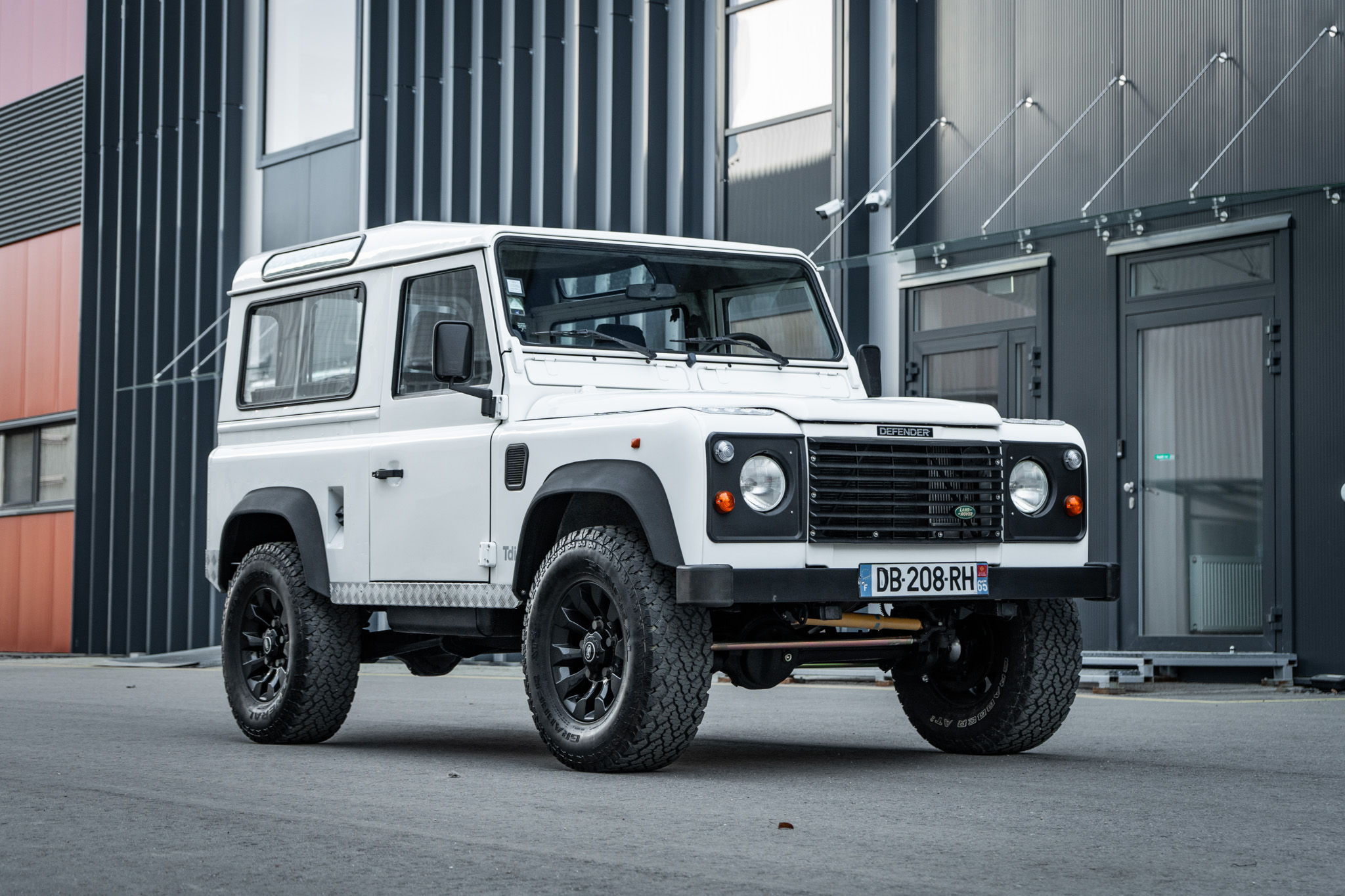 1995-land-rover-defender-90-for-sale-02