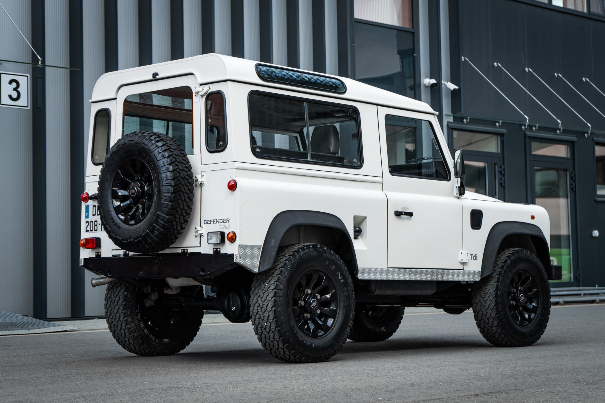1995-land-rover-defender-90-for-sale-04