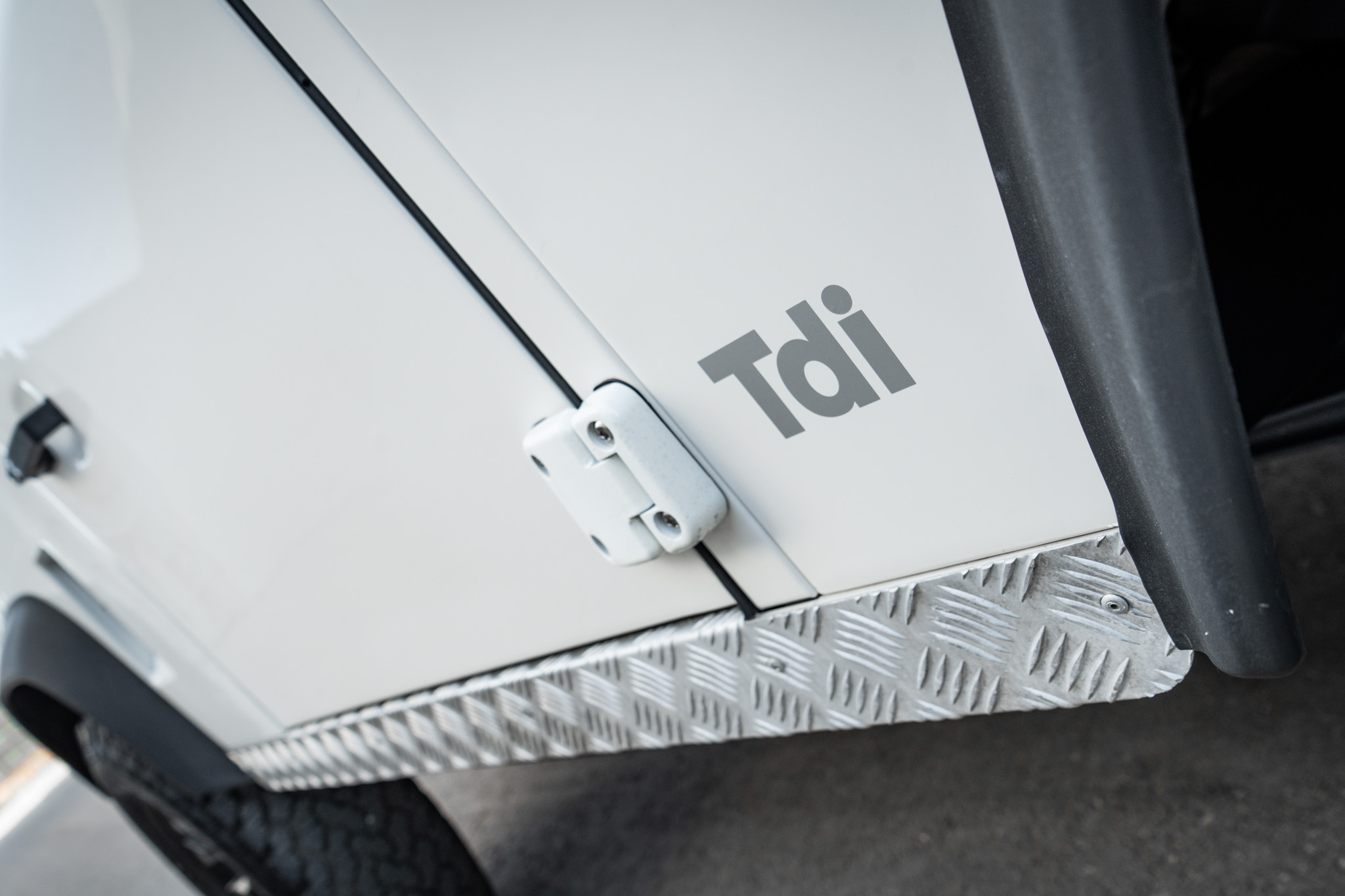 1995-land-rover-defender-90-for-sale-15