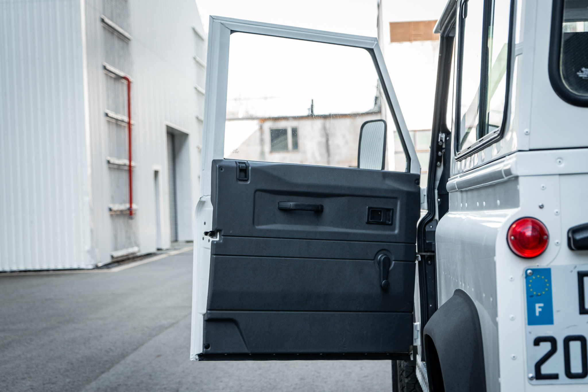 1995-land-rover-defender-90-for-sale-46