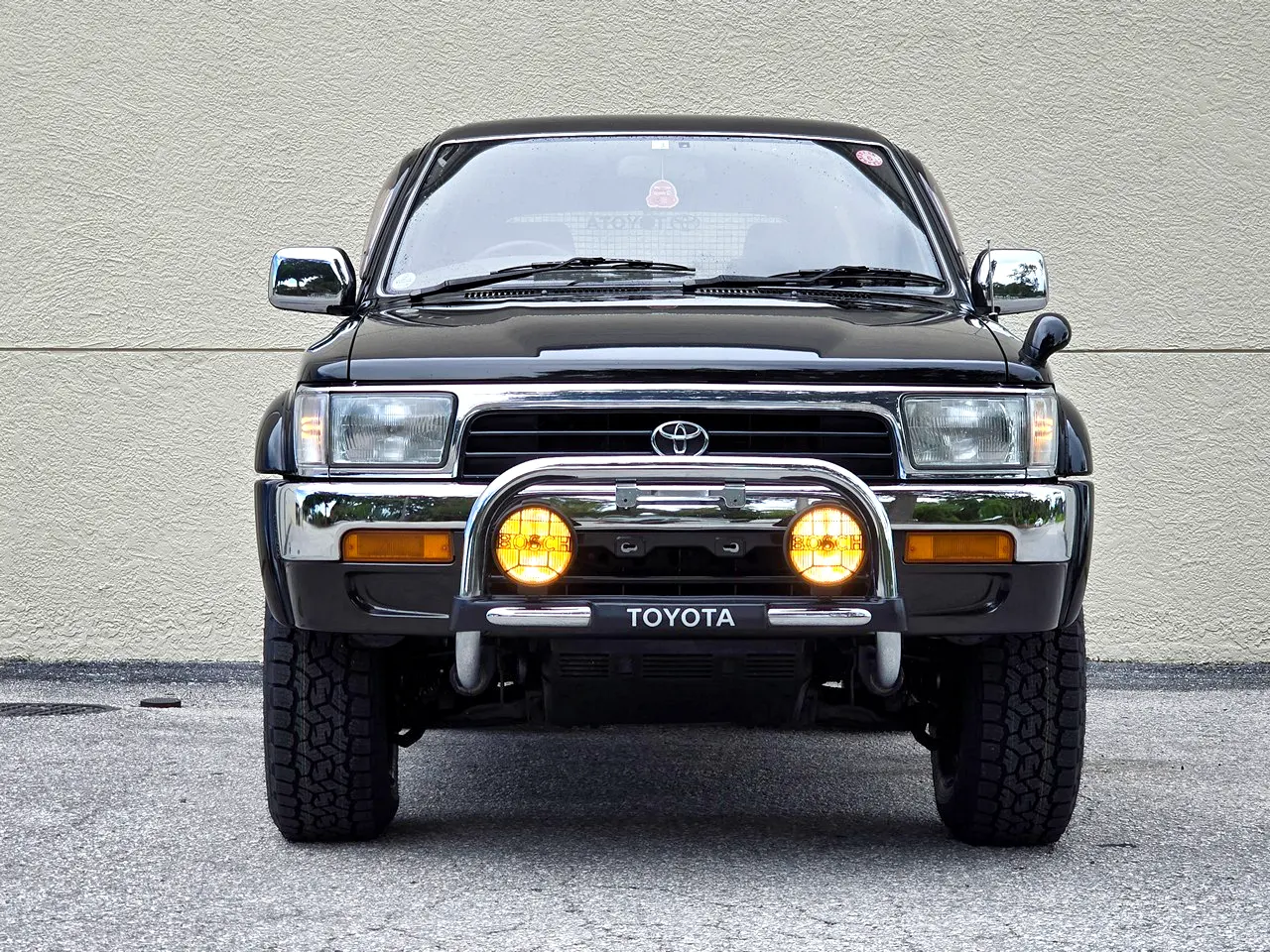 1995-toyota-hilux-surf-ssrx-sport-pack-02