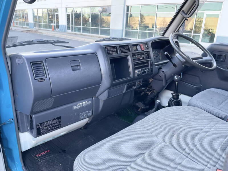 1996-toyota-toyoace (17)