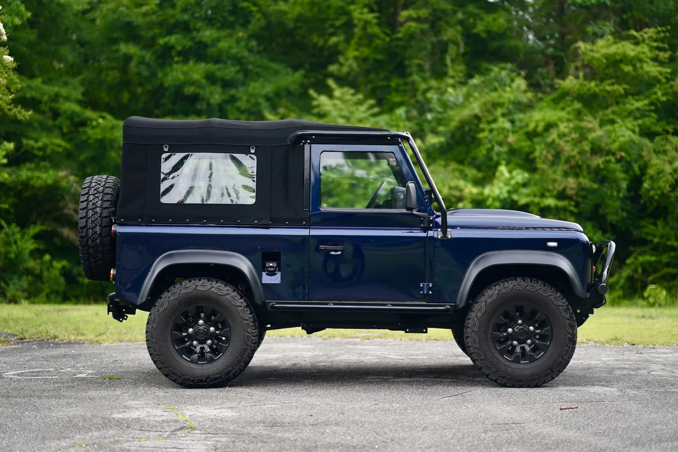 1997-land-rover-defender-90-castle-hayne-01