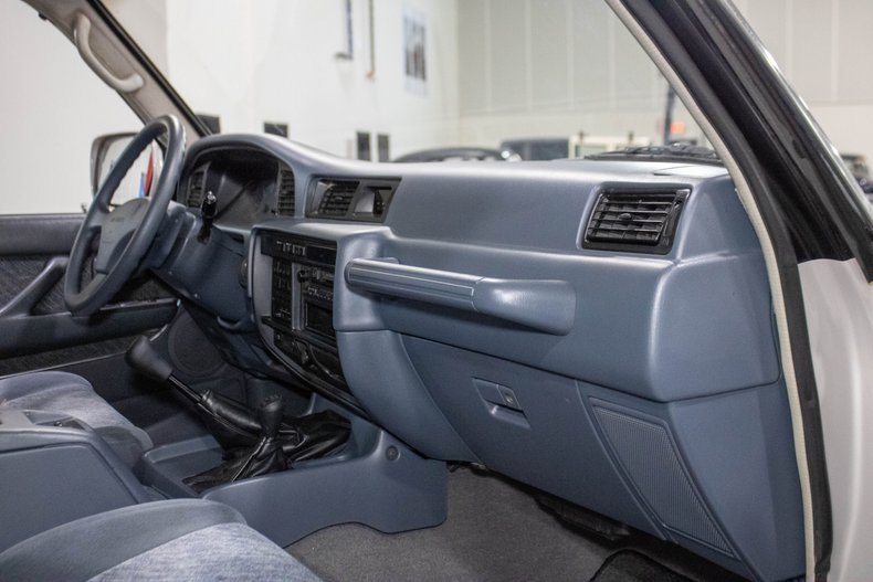 1997-toyota-land-cruiser-vx-r-4500 (17)