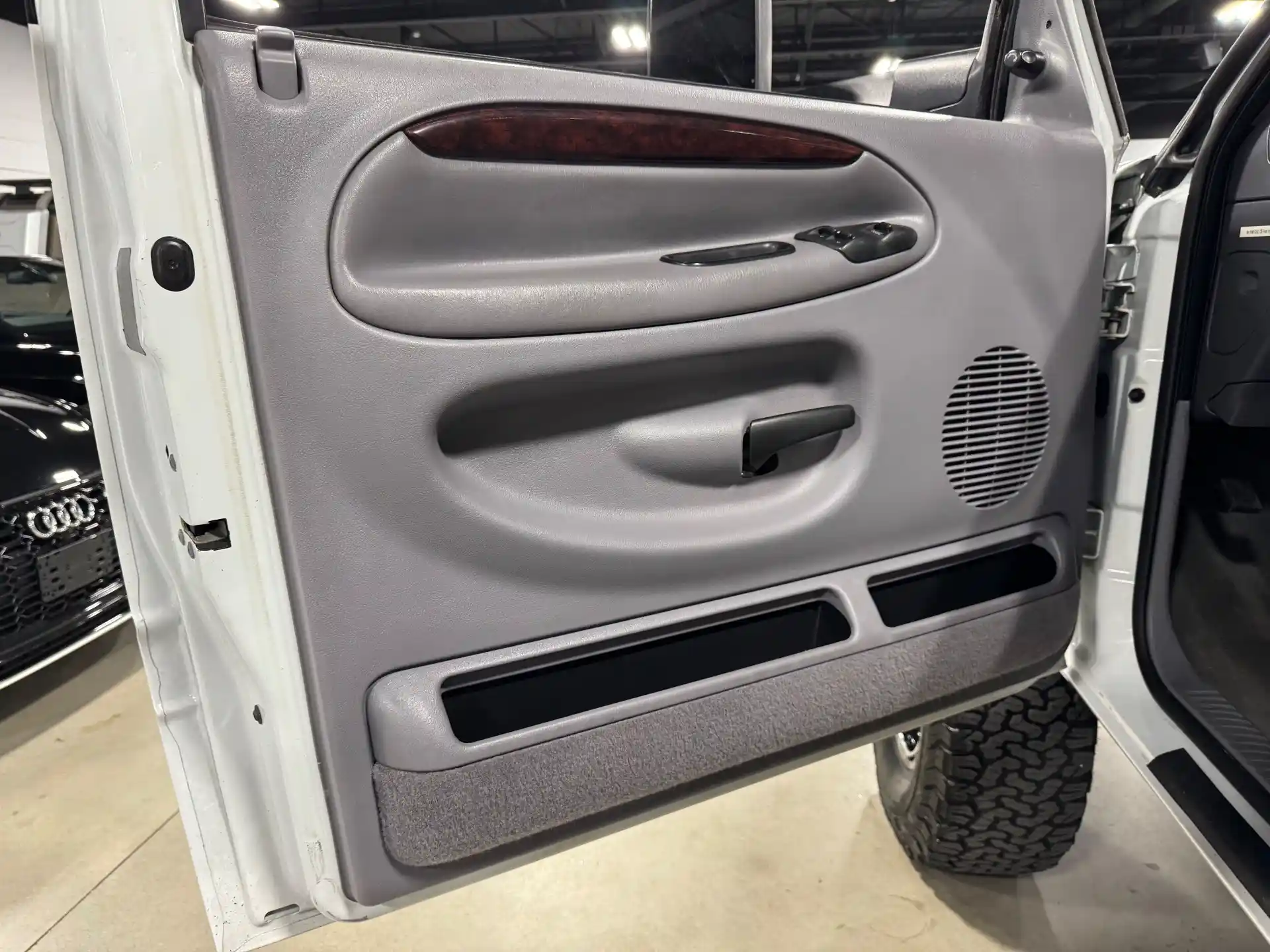 1998-DODGE-RAM-2500-FOR-SALE-HUNT-VALLEY-MD-47