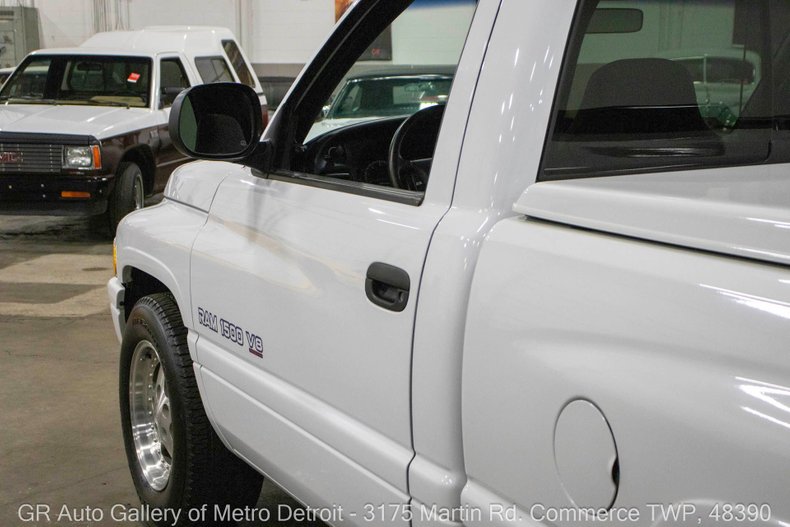 1998-dodge-ram-1500-ss-t (18)