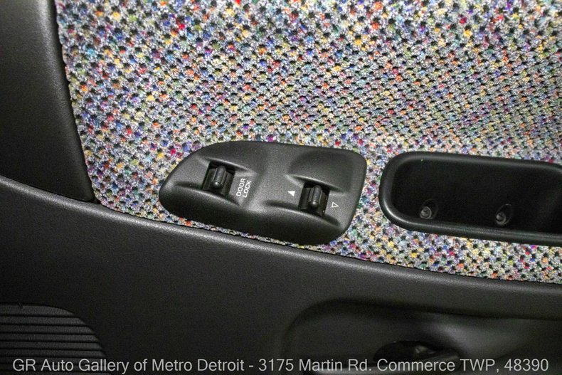 1998-dodge-ram-1500-ss-t (25)
