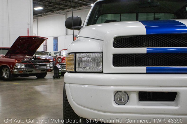 1998-dodge-ram-1500-ss-t (45)