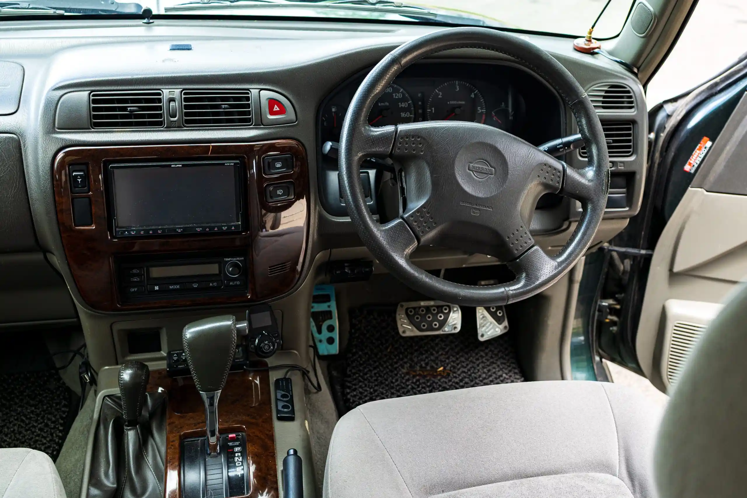1998-nissan-safari-autech-edition-for-sale-61