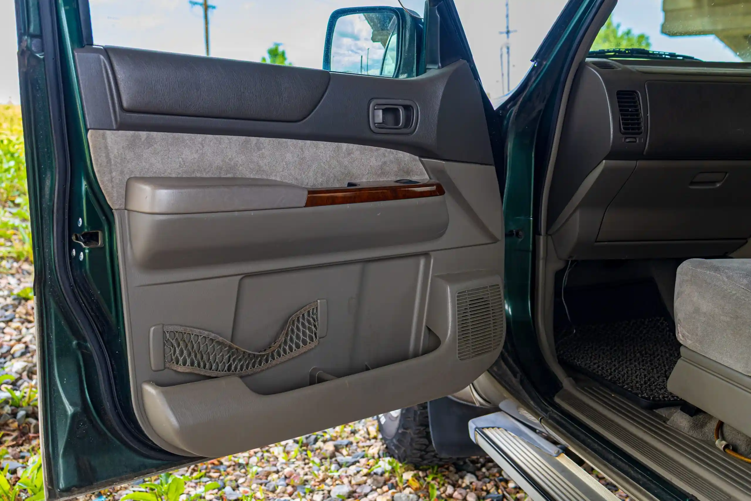 1998-nissan-safari-autech-edition-for-sale-75