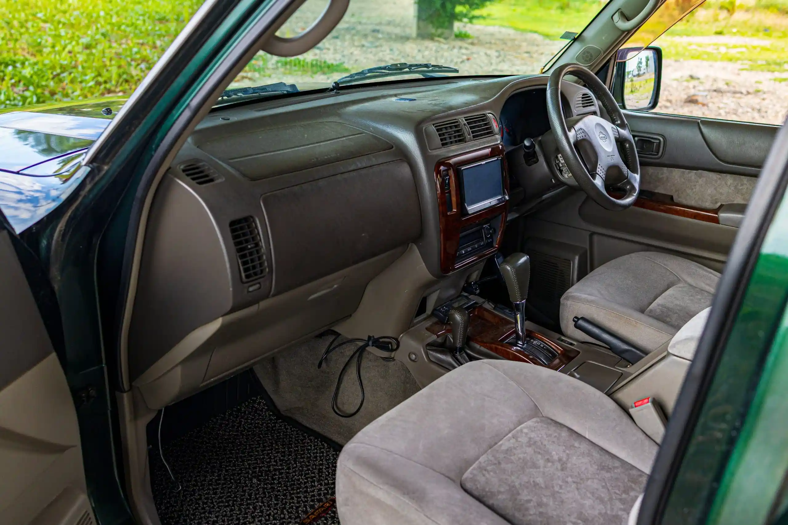 1998-nissan-safari-autech-edition-for-sale-81