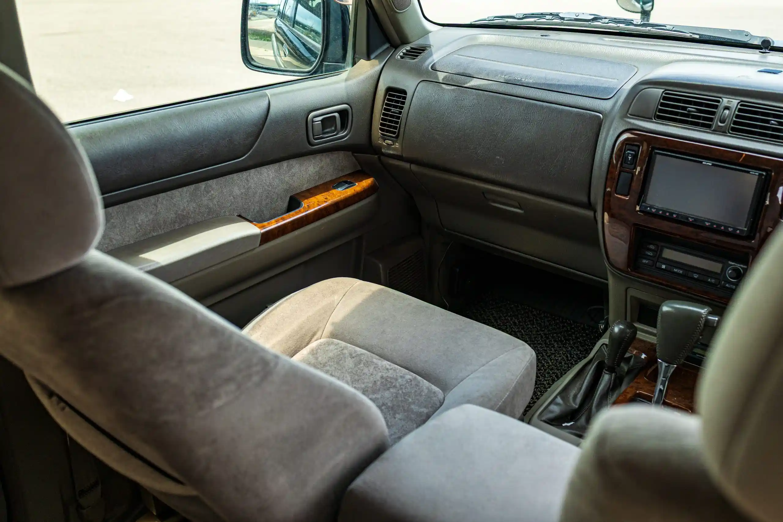 1998-nissan-safari-autech-edition-for-sale-92