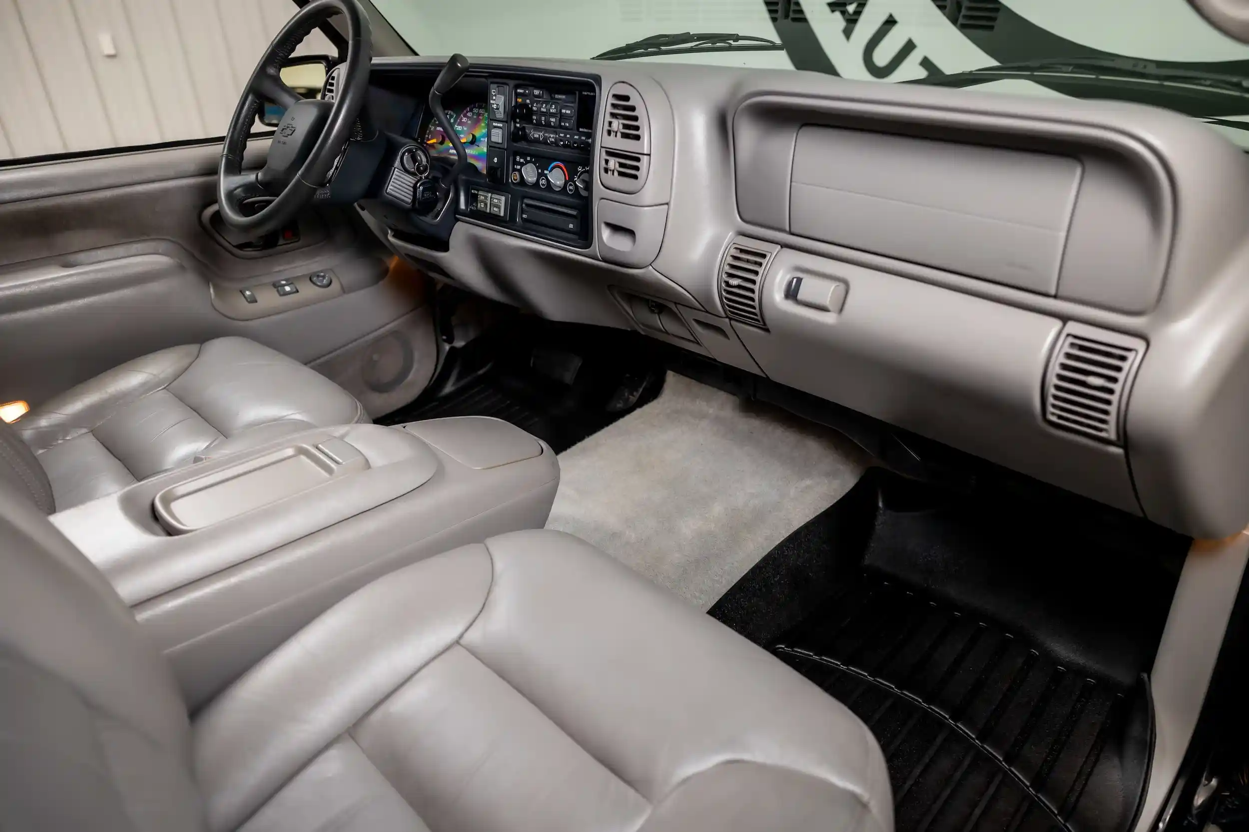 1999-chevrolet-tahoe-lt-2-door-for-sale-pelahm-al-28