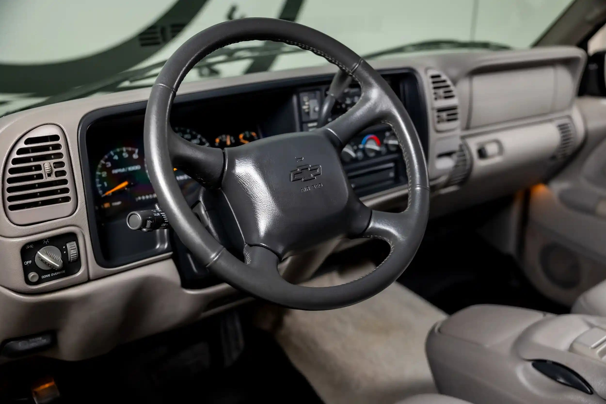 1999-chevrolet-tahoe-lt-2-door-for-sale-pelahm-al-44