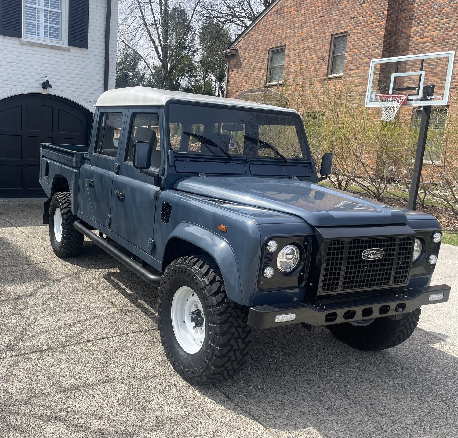 1999-land-rover-defender-110-td5-for-sale-03