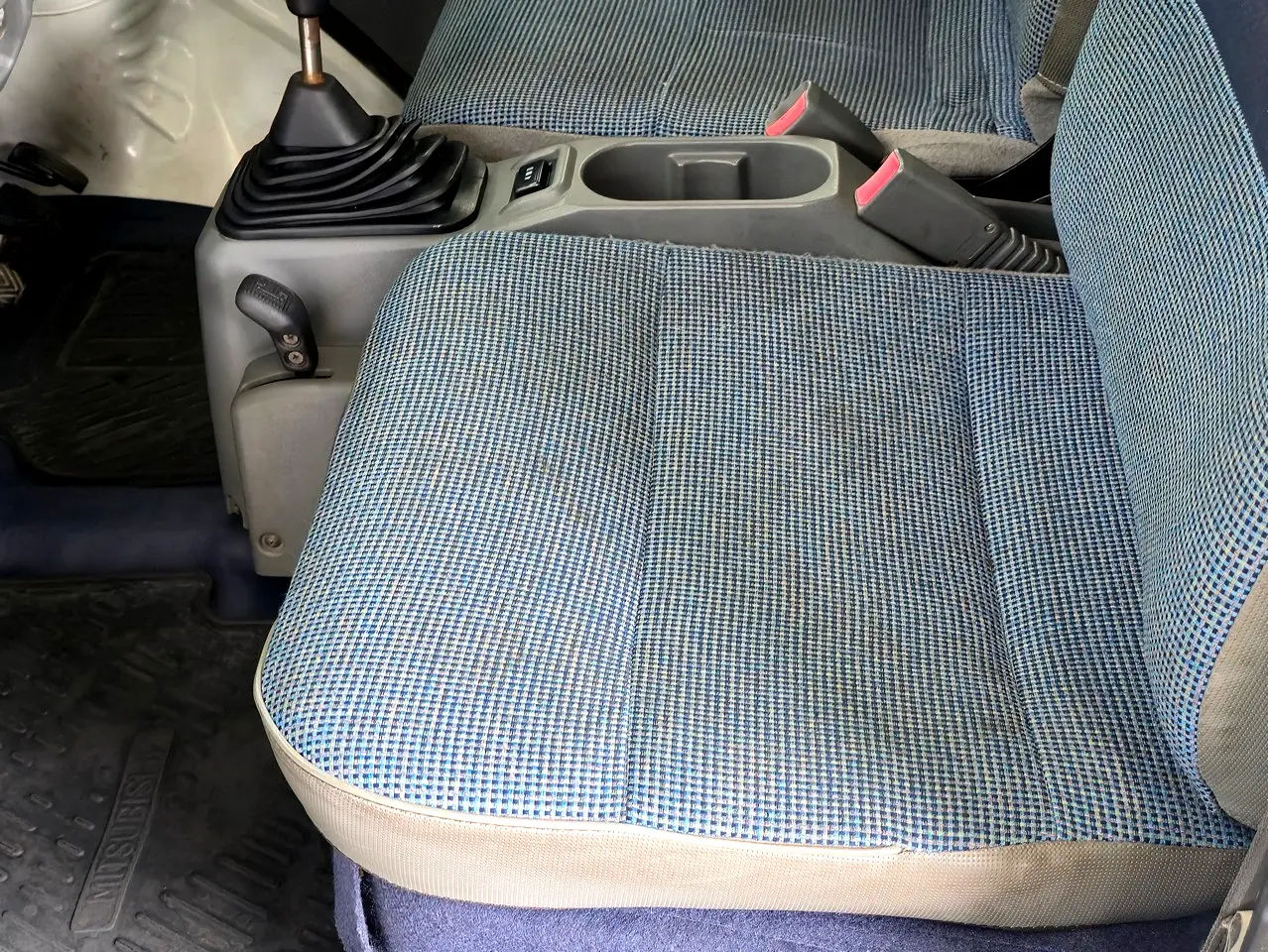 1999-mitsubishi-minicab-4x4-for-sale-20