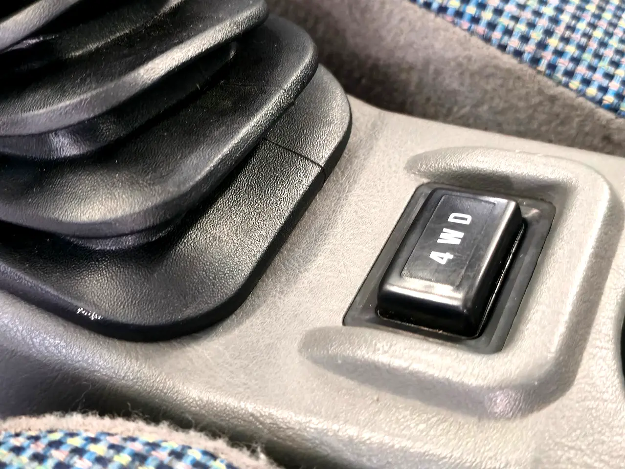 1999-mitsubishi-minicab-4x4-for-sale-25