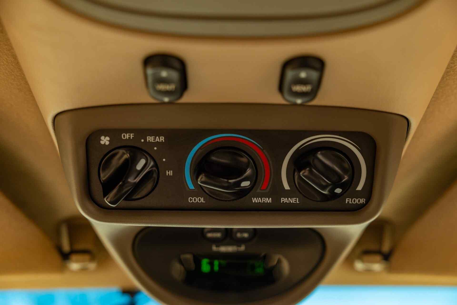 2000-ford-excursion-limited-power-stroke-turbo-diesel-for-sale-166