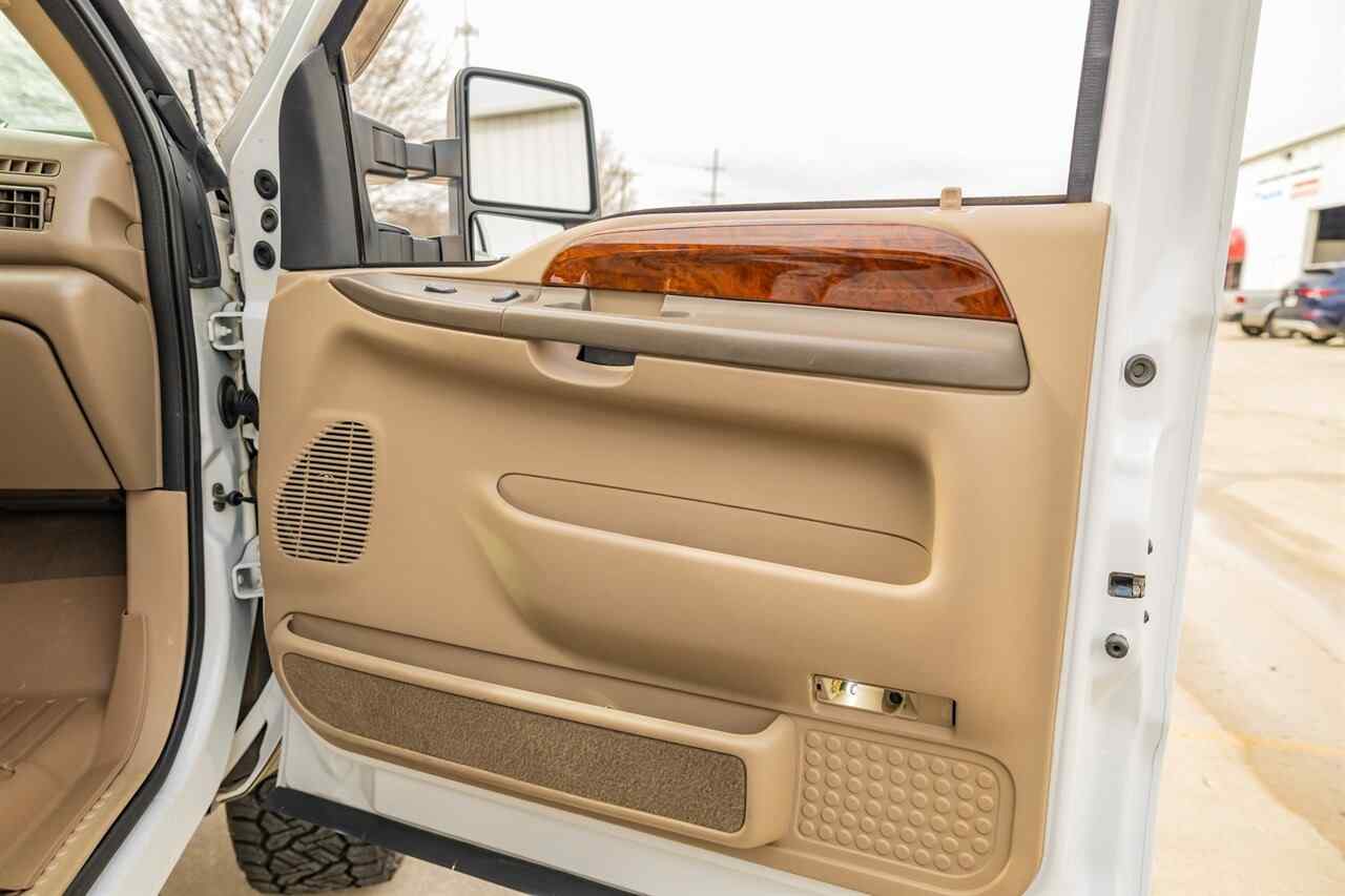 2000-ford-excursion-limited-power-stroke-turbo-diesel-for-sale-96