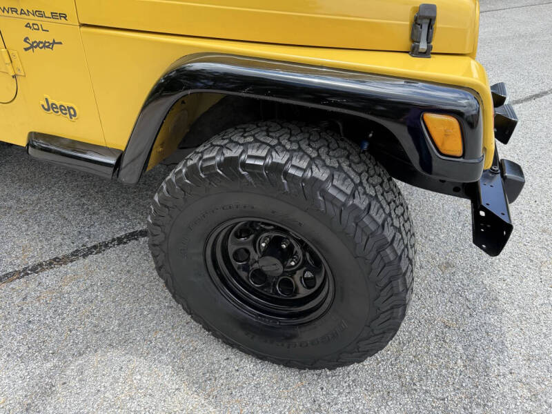 2000-jeep-wrangler-sport-2dr-4wd-suv (13)