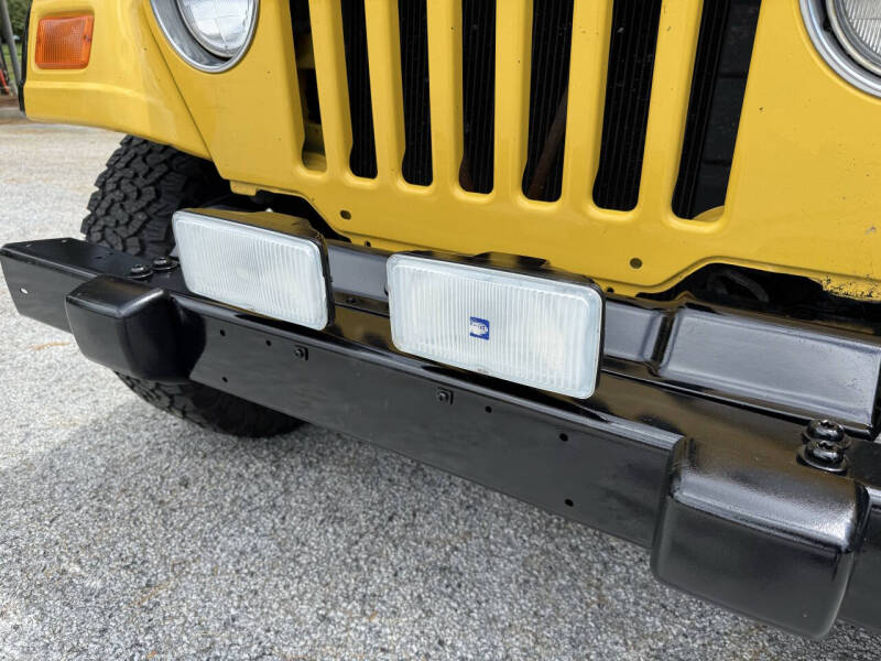 2000-jeep-wrangler-sport-2dr-4wd-suv (17)