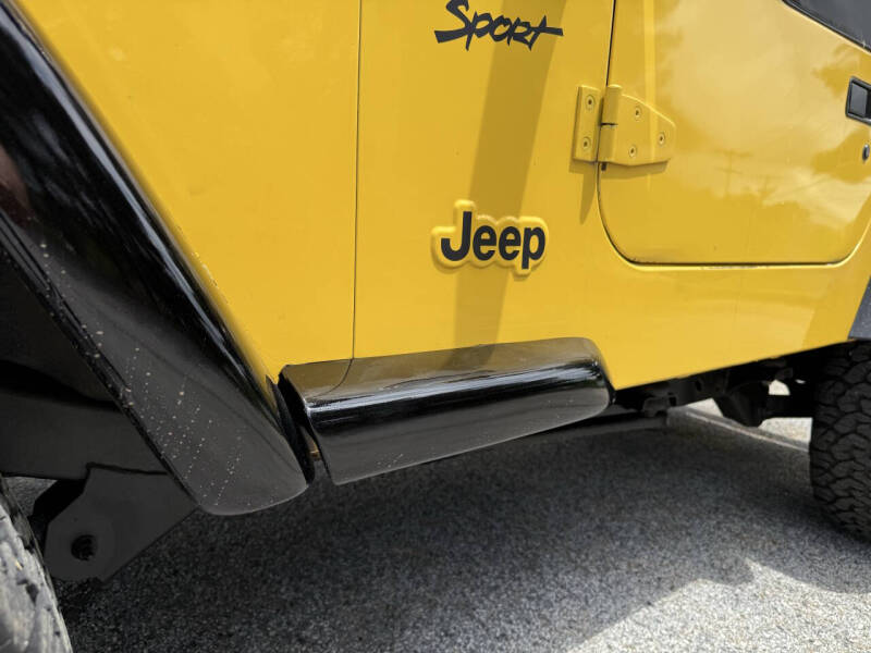 2000-jeep-wrangler-sport-2dr-4wd-suv (24)