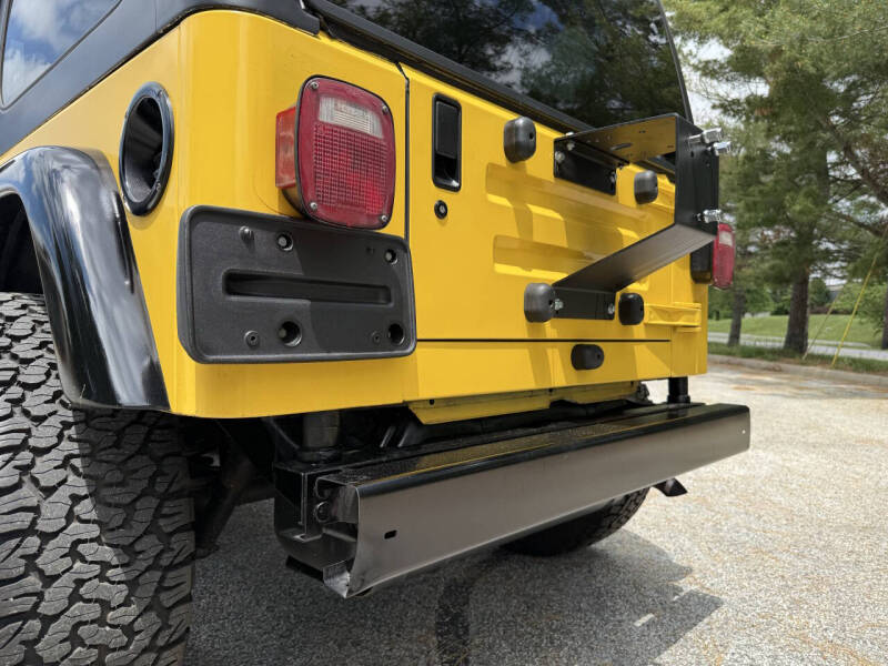 2000-jeep-wrangler-sport-2dr-4wd-suv (31)