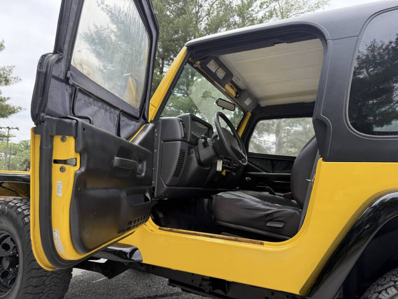 2000-jeep-wrangler-sport-2dr-4wd-suv (43)