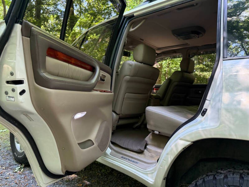 2000-lexus-lx-470-base-awd-4dr-suv (41)