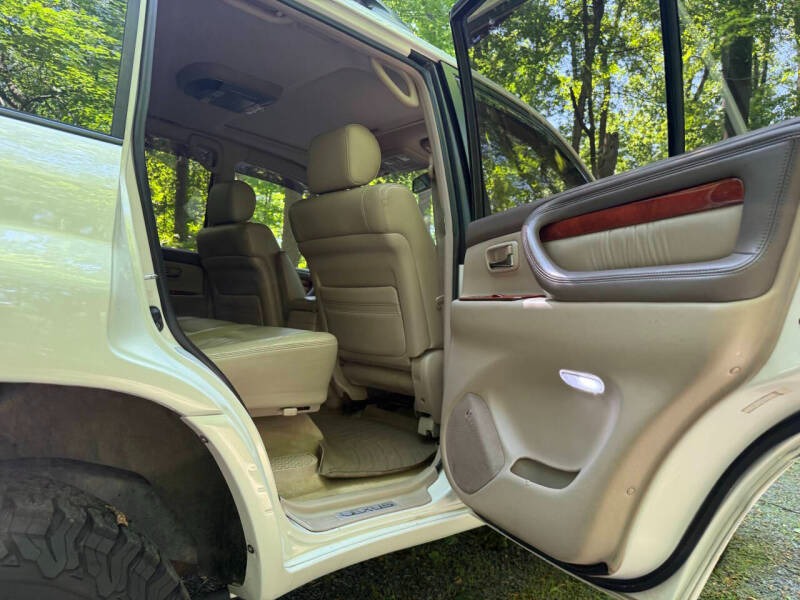 2000-lexus-lx-470-base-awd-4dr-suv (46)