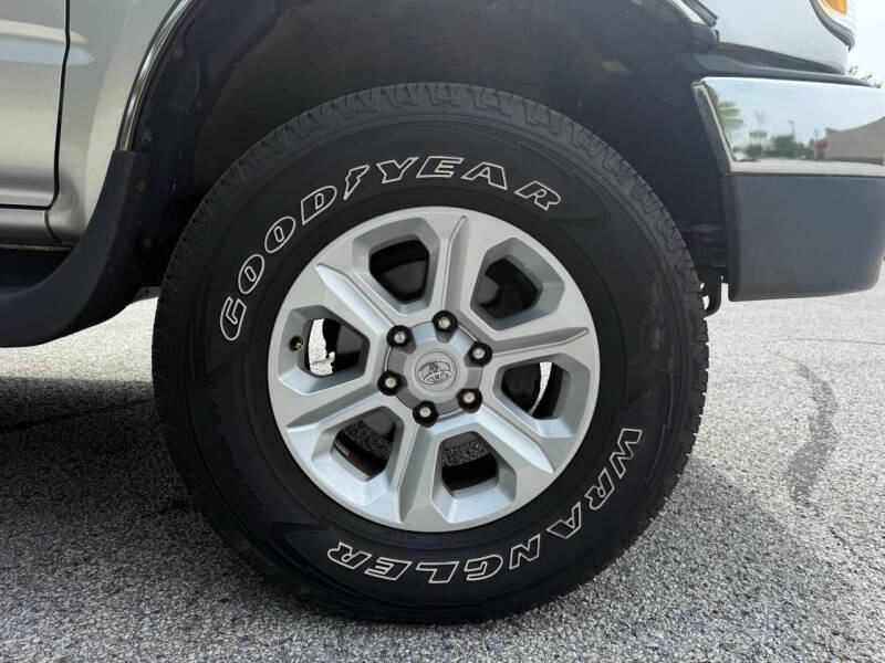 2000-toyota-4runner-sr5-4dr-4wd-suv (61)