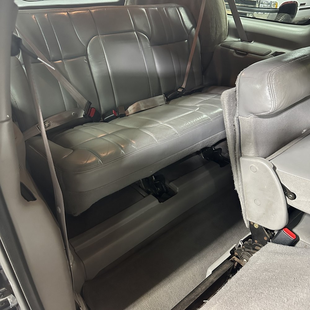 2001-ford-excursion-for-sale-38