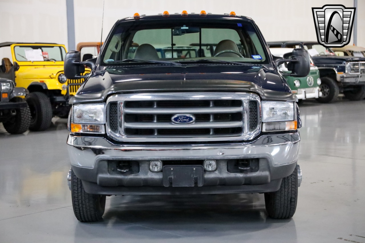 2001-ford-f350-lariat-for-sale-01