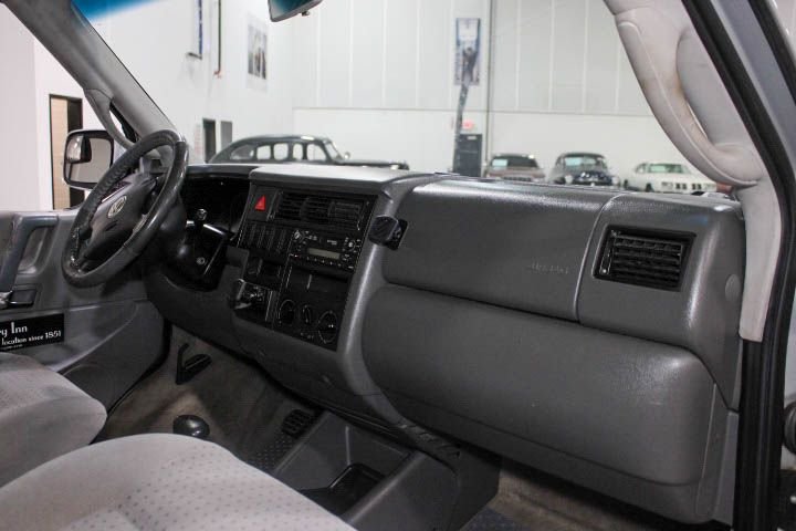 2002-volkswagen-eurovan-camper-westfalia (12)