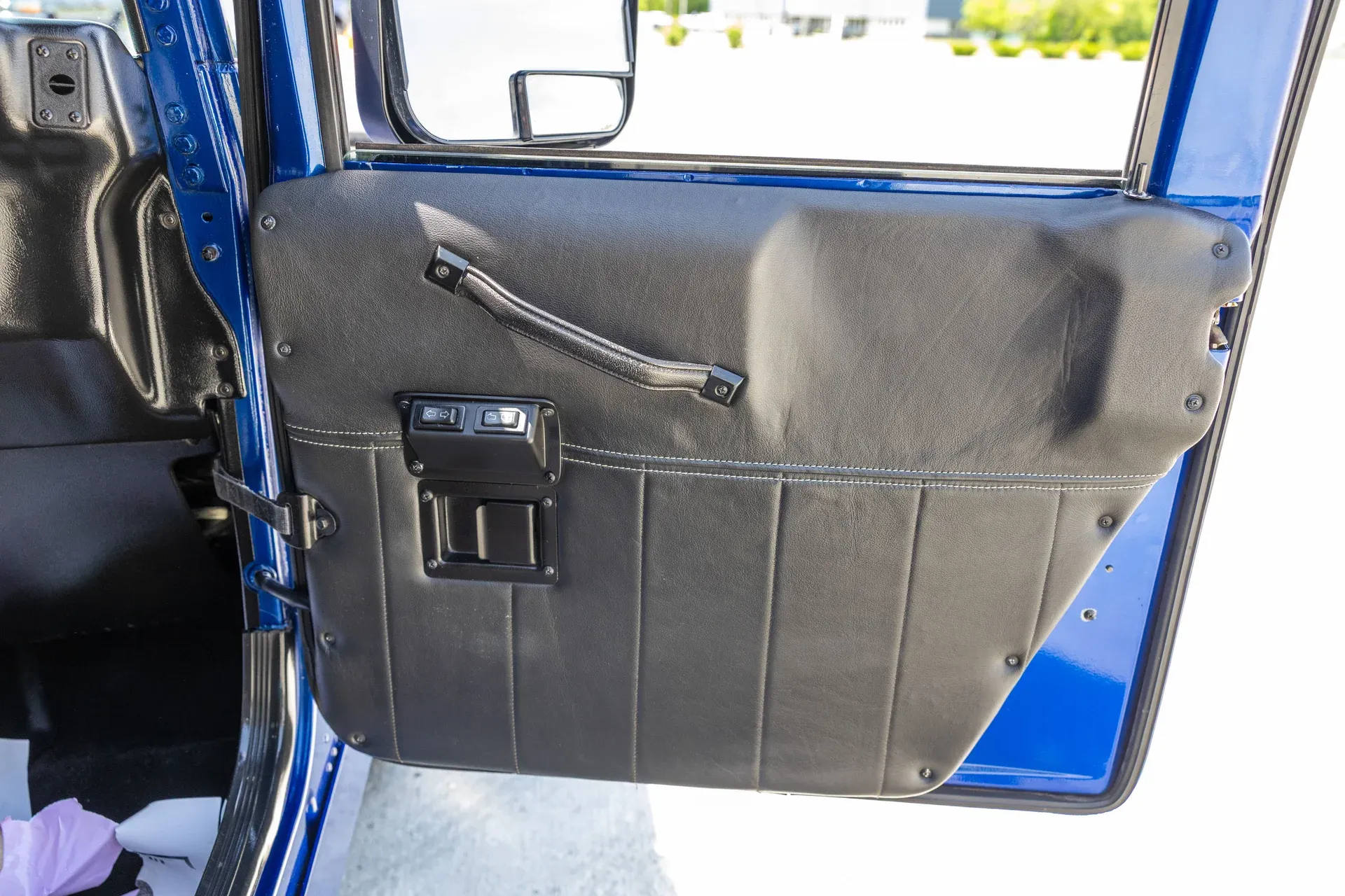 2003-hummer-h1-4-passenger-open-top-hard-doors (32)