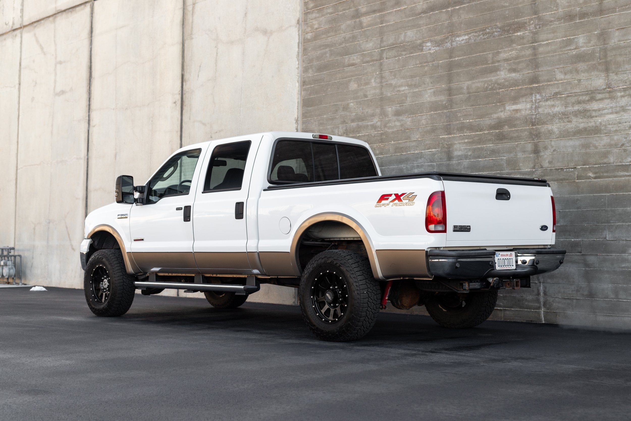 2006-ford-f350-lariat-for-sale-05
