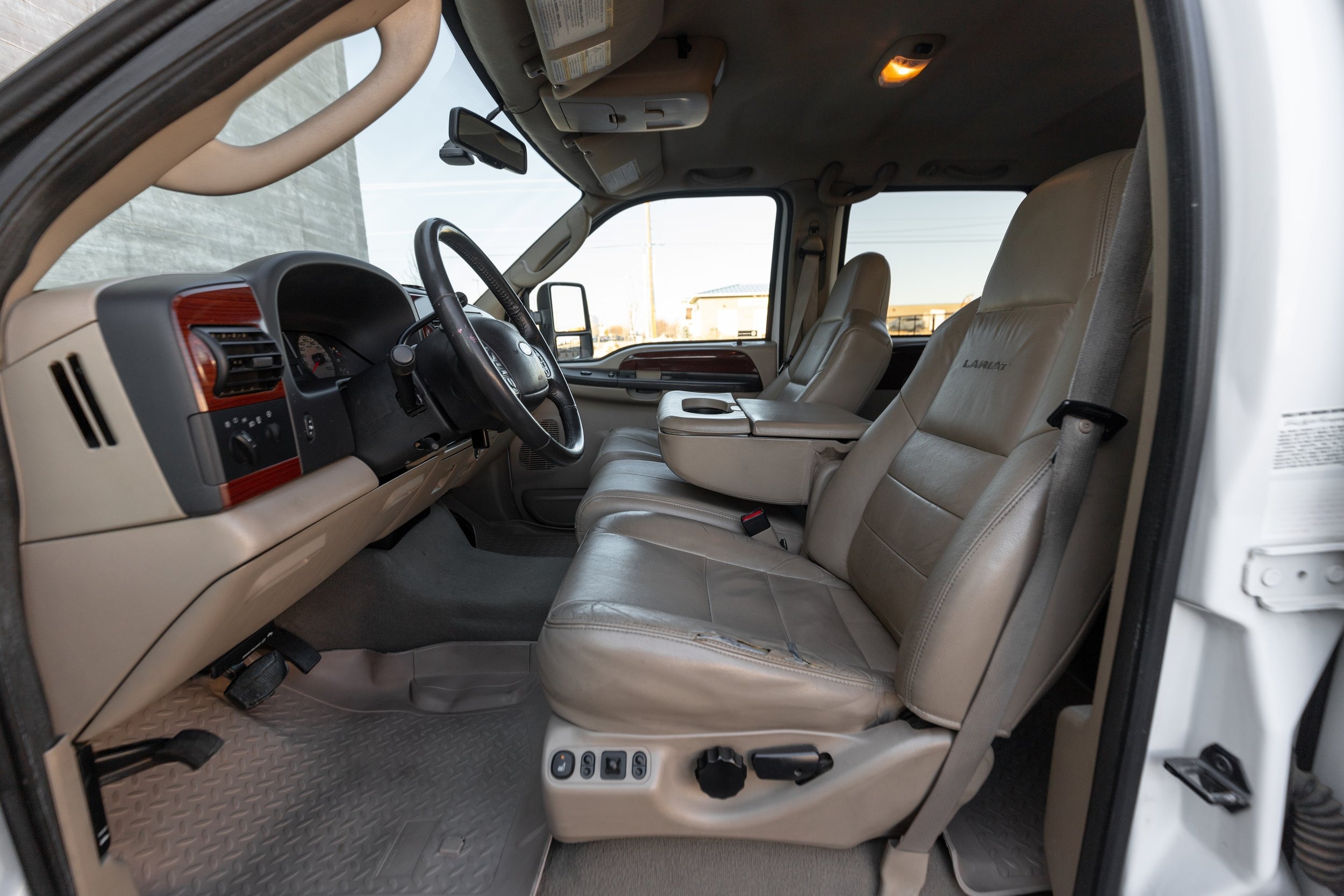 2006-ford-f350-lariat-for-sale-08